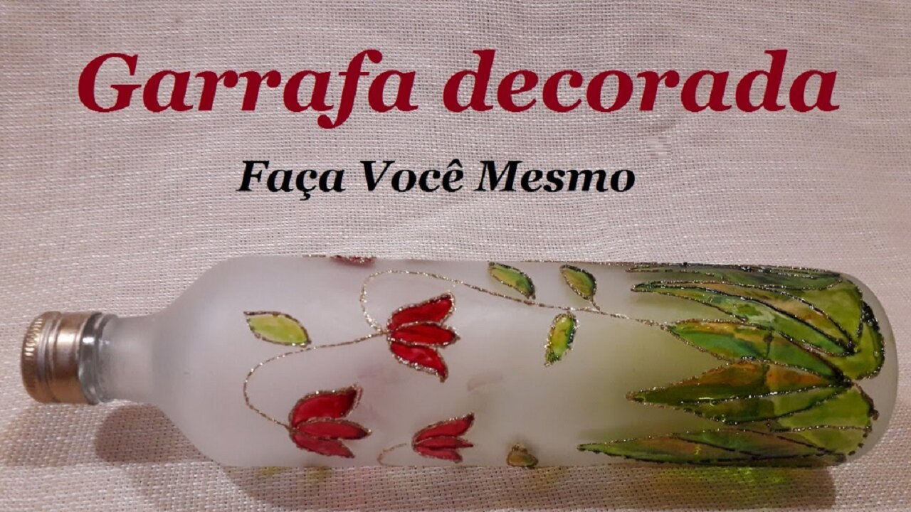 RECICLANDO GARRAFAS DE VISDRO - GARRAFA DECORADA COM FLORES - @lucibuzo 