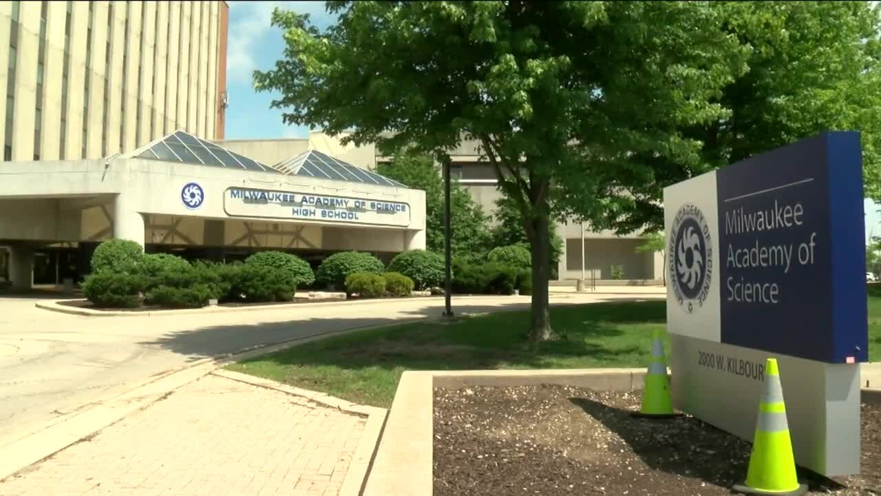 Milwaukee Academy of Science Class of 2022 sets record in scholarship money