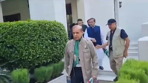 صدر پاکستان مسلم لیگ ن شہباز شریف لاہور ائیرپورٹ کے لئے روانہ
