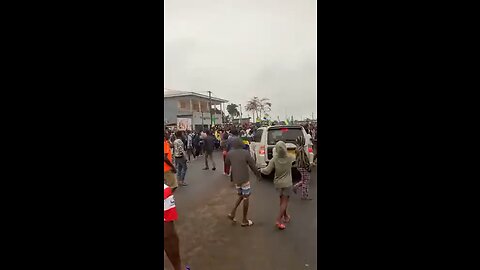 #BREAKING #Residents of Gabon gradually began to massively go out into the streets and fraterniz