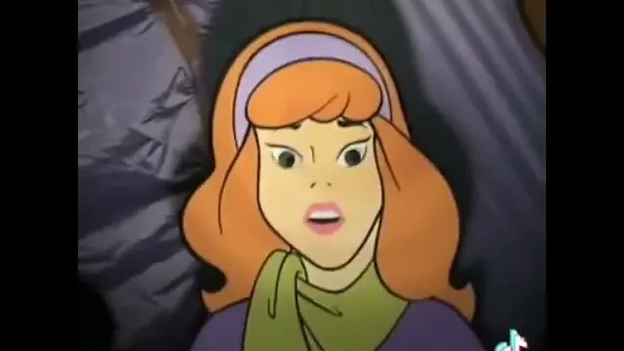 Dapnie, wait!