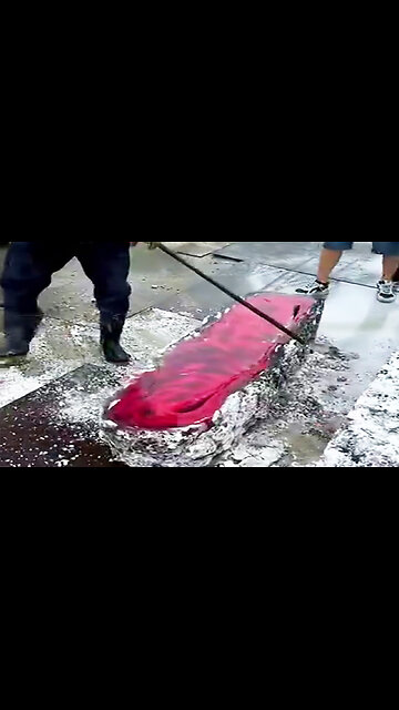 Behind the making of some stunning marble balls!