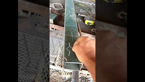 WHERE 1S MARK THE DEAD CENTER PASS SS