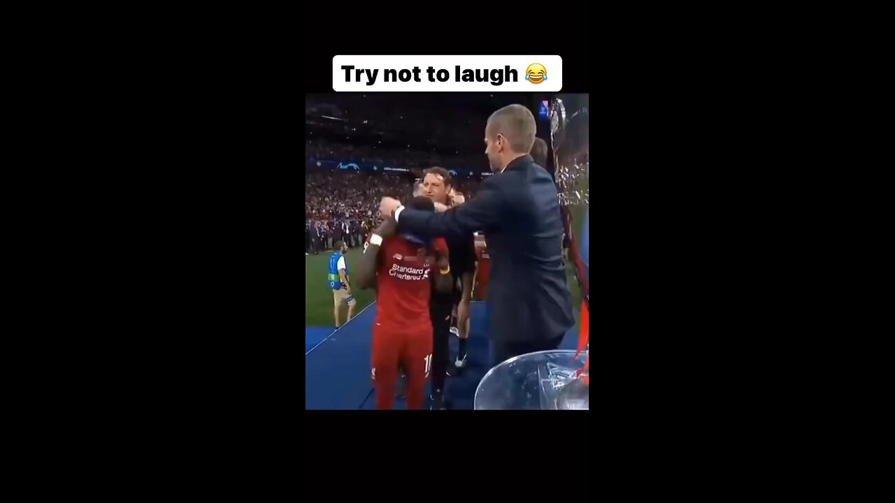 Try not to laugh😀 (short video)