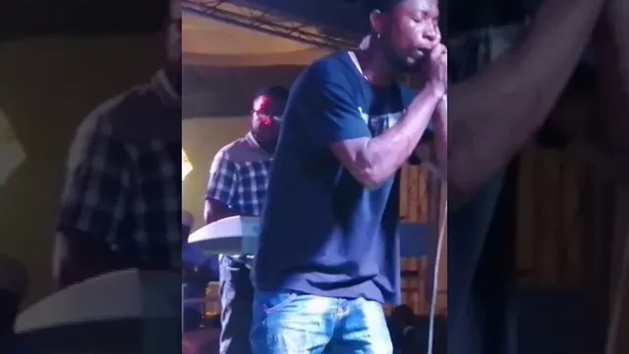 Amen Jah Love avec le groupe Naty and the