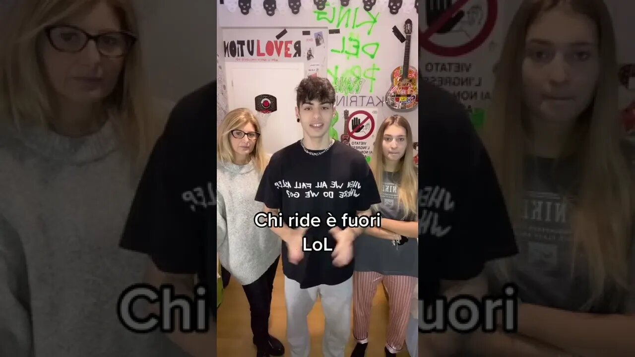 CHI RIDE È FUORI !😂 #shorts