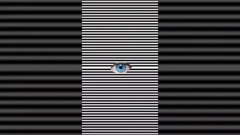 Stare deep into the blue eye💙👁 #illusion#trythis