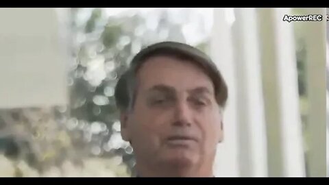 VIDEO bolsonaro diz que está bem e tira a mascara perto de jornalistas