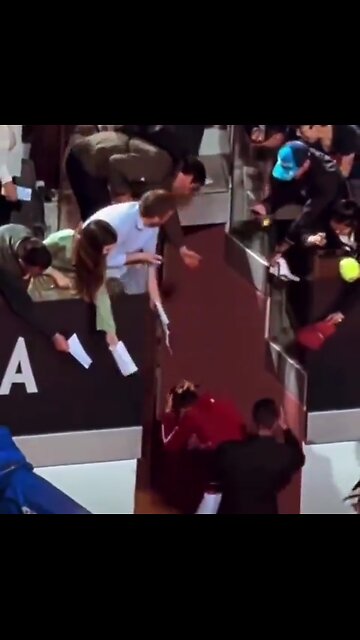 Tennis Star Novak Djokovic Collapses After Getting Hit In the Head With A Bottle
