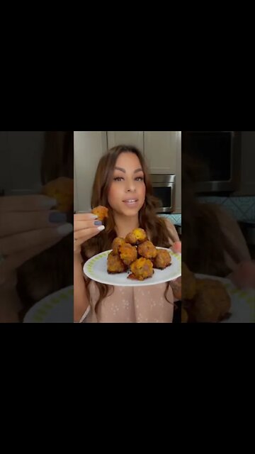 This Is How You Can Make (3 INGREDIENT) Gluten Free Breakfast SAUSAGE BALLS #Shorts