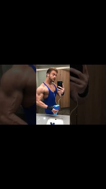 Flexing during my bodybuilding days