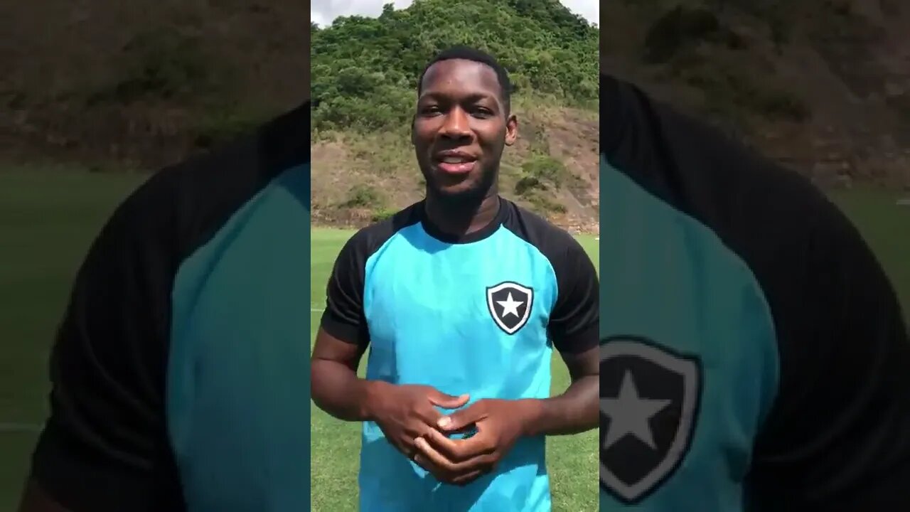 Patrick de Paula convocando a galera pra ir ao jogo Botafogo x Corinthians