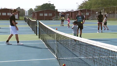 Land O'Lakes student creates adaptive tennis program