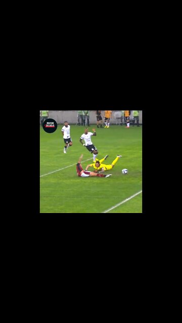 Assistência de Arrascaeta para gol do Pedro.