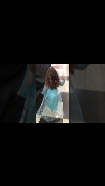 Cosplay Frozen Cinema - #shorts #linda #bebe