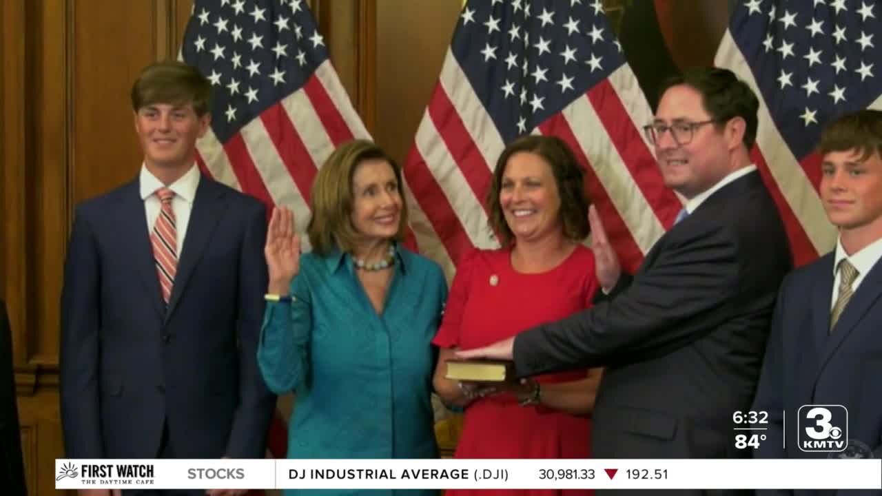 Mike Flood sworn in as Nebraska's 1st District Congressman