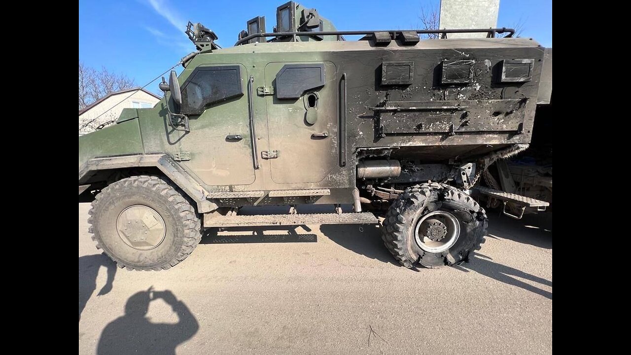 Columnas ucranianas destrozadas por artilleria rusa en la zona de Vuhledar