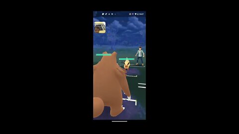 Jogando PokéGO fora de casa u.u