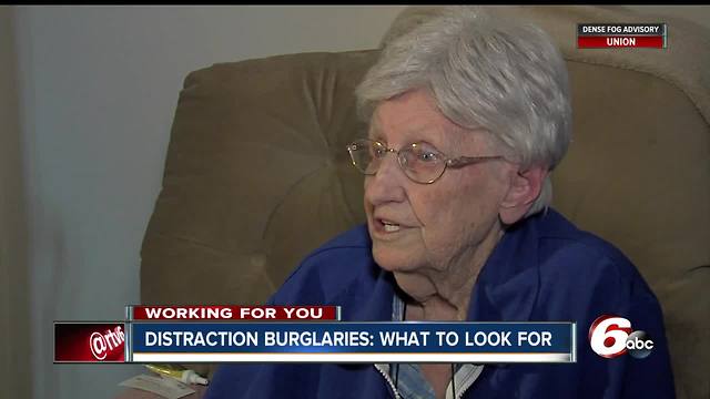 Burglars pretend to be power company, distract elderly woman outside while someone robs her home