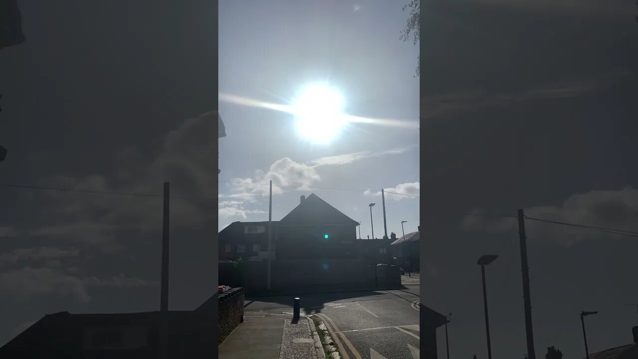 Beautiful and powerful sun in London -majestic