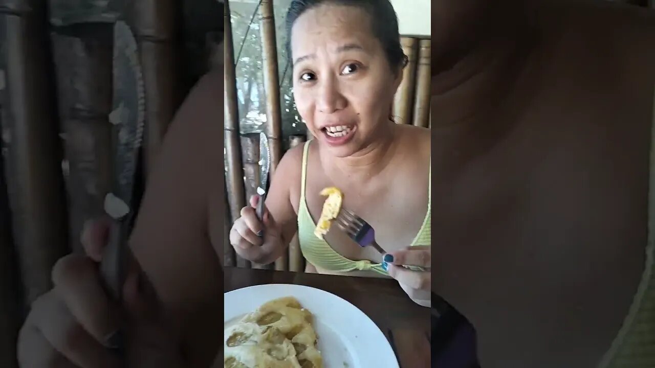 let's eat. #bananapancake #boracay #titamagz