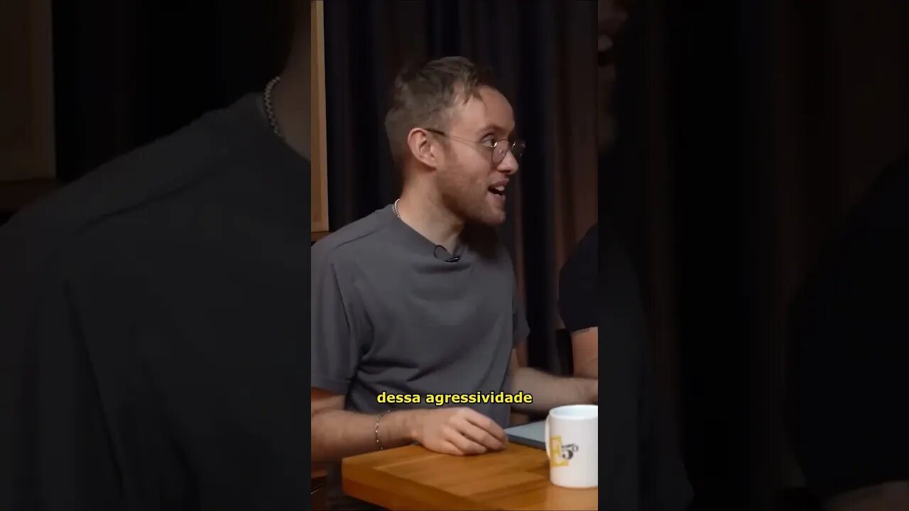 Por trás de um homem forte, existe uma mulher que o deixa mais forte. #shorts