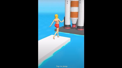 SQUEEZE Girl jumps and crushes everything in its path !! funny game