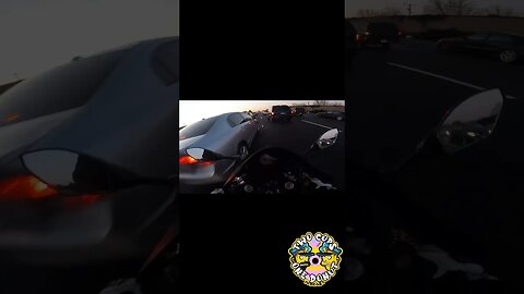 Should motorcycle Lane Splitting be Outlawed? 🏍️🛣️🚔 #motorcycle #police #lanesplitting #shorts