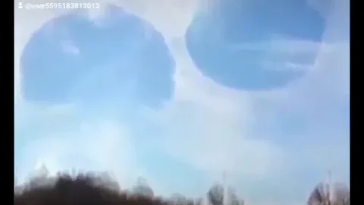 Strange things happening in the sky's