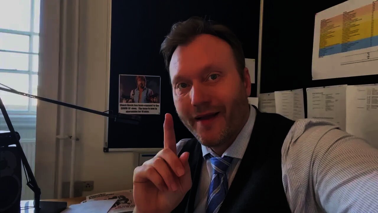 Kriminelle Mette Frederiksen og de korrupte medier arbejder sammen for at ødelægge liberale erhverv.