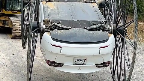 Почему бы и нет, тем более, что с более плоской крышей в Тесле можно перевозить более прямые доски!