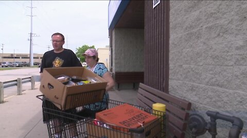 With COVID hunger-relief expiring, local homeless and food banks fear for consistent meal access
