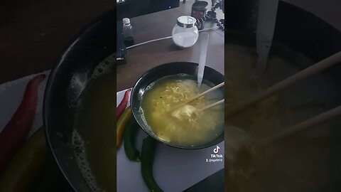 #comandat #ramen de la #chinezi si e foarte bun #mancaresanatoasa #cascaval #retetajaponeza #reteta