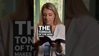 Read the Bible Proverbs 15:1-3 ✝️ 📖 #shorts