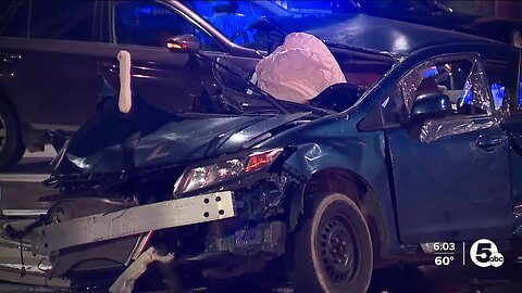 1 killed in crash on Cleveland's east side