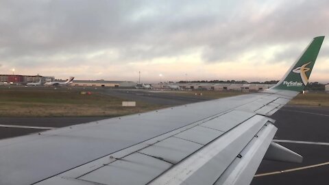 SOUTH AFRICA - South Africa - Cape Town - Stock - Take-off at Cape Town International Airport (Video) (w7J)