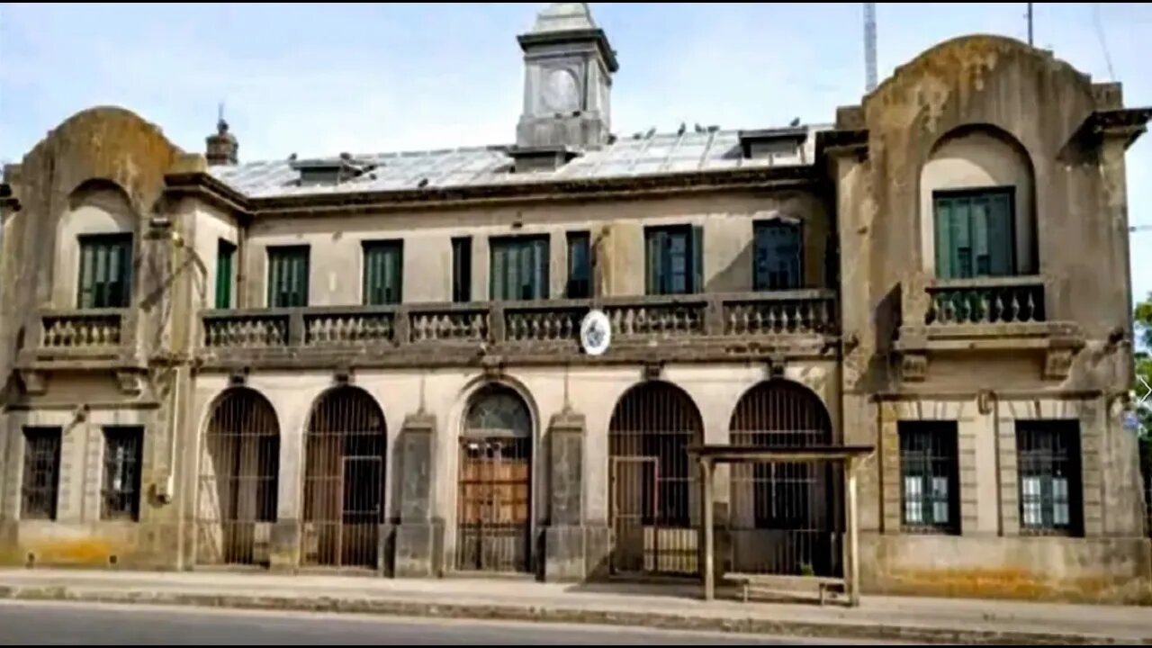 Estación de Trenes (abandonada y saqueada) en Florida, Uruguay (2022)