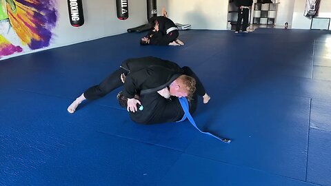 GI Jiu jitsu ROUND w/ blue belt