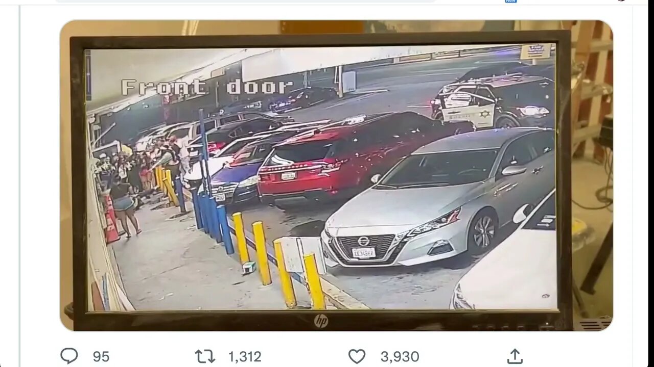 ❌ 他目前因此被指控襲擊一名警察。 ❌