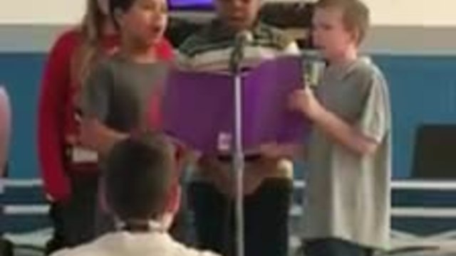 Singing Evansville students become social media stars with 'Hallelujah' performance