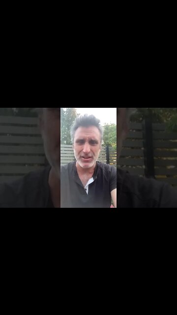 Does No Surprises by Radiohead need a capo? #shorts