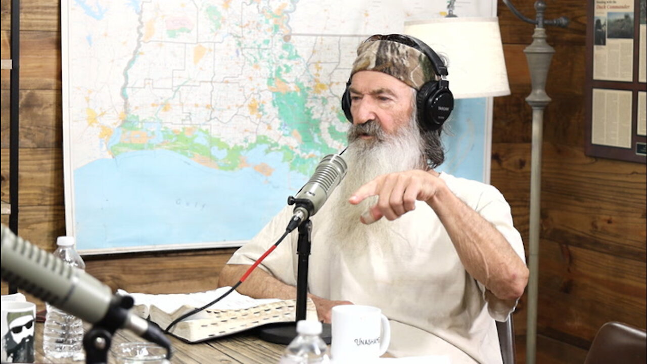 When Phil Robertson Baptized the Burger Man | Ep 246