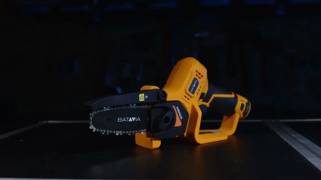 Chop, Trim, and Prune Effortlessly with the Batavia 12V Compact Chainsaw!