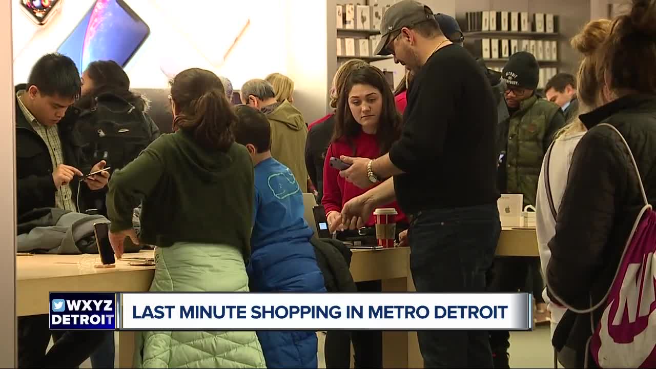 Last minute holiday shopping across Metro Detroit