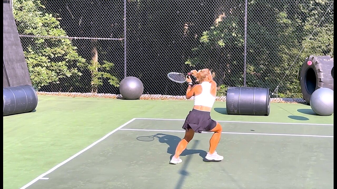 Eva's spin-thru backhand + nasty backhand volley drop shot!