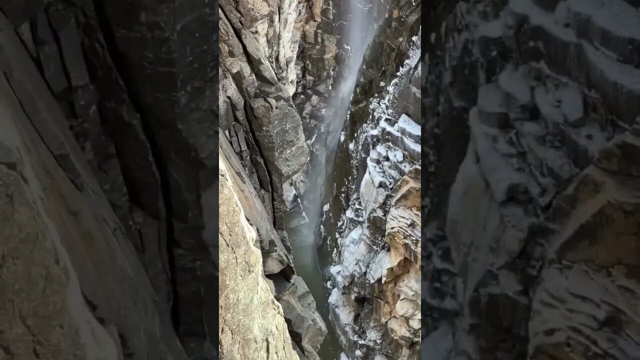 Searching for abandoned mines and found a waterfall 🙌🏼