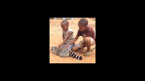 छोटे बच्चे