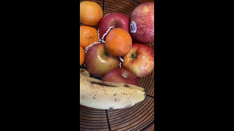 Bowl of fruit