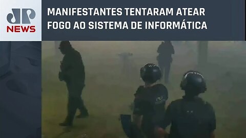 Novos vídeos mostram invasão à Câmara dos Deputados; assista