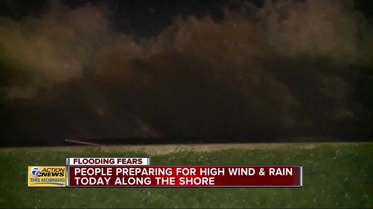 People preparing for high wind & rain Thursday along the shore